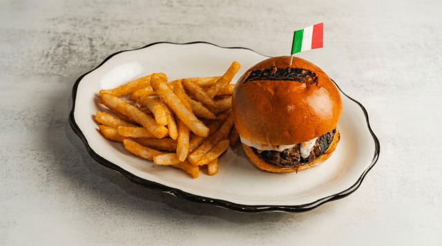 Pazza Prime Burger.