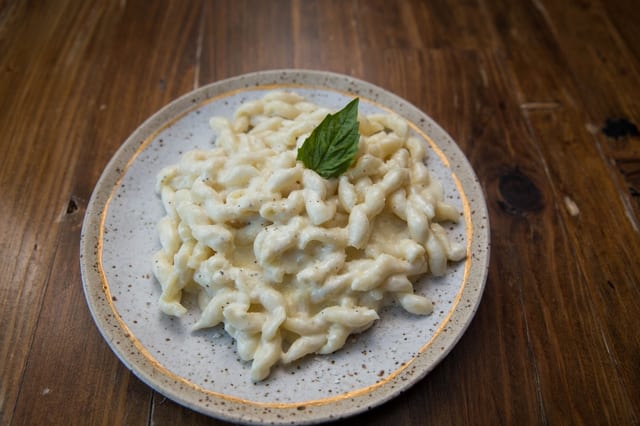 Fusilli Alfredo.